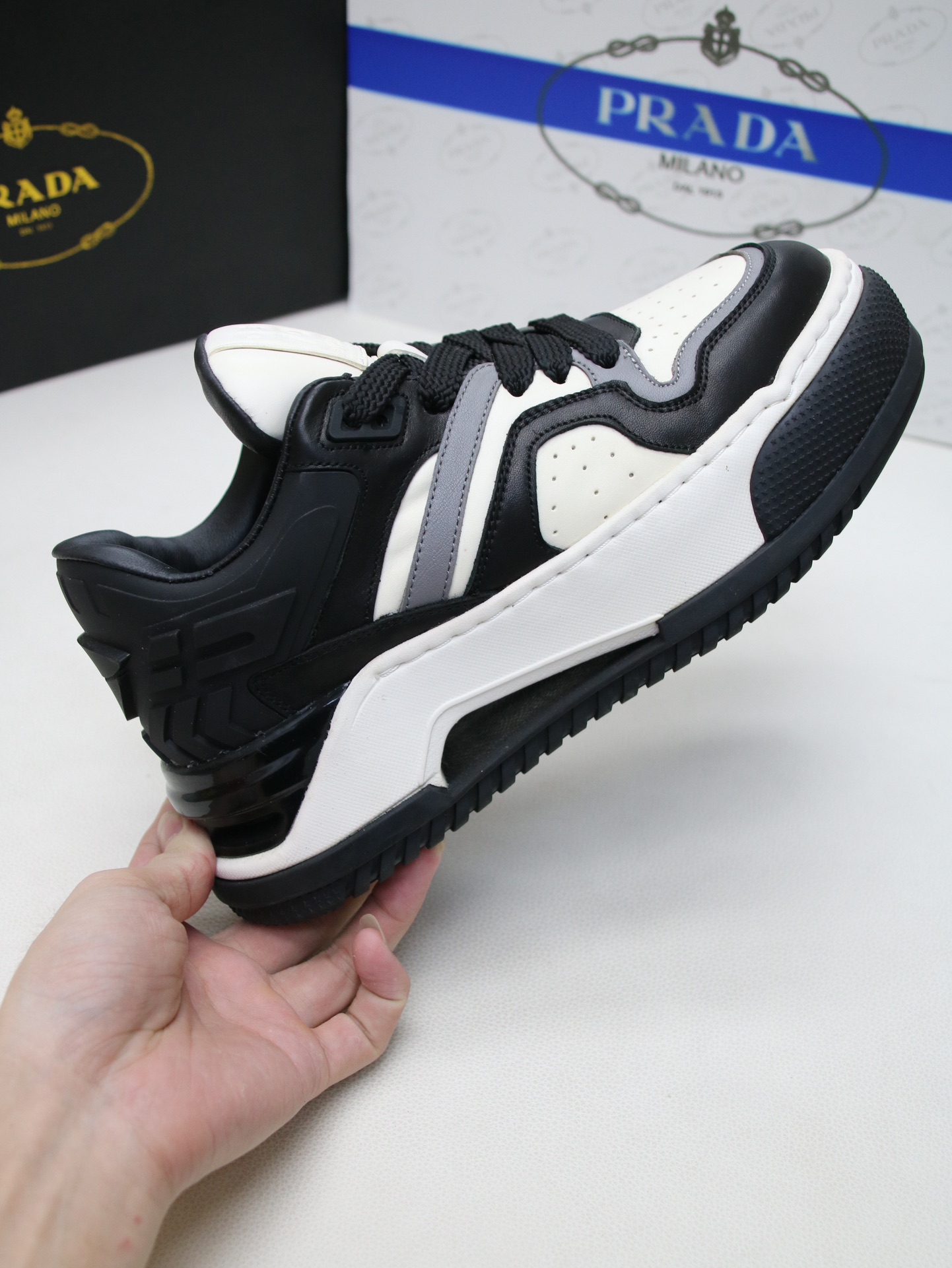 PRADA Casual - Formal PCL9 - Image 5