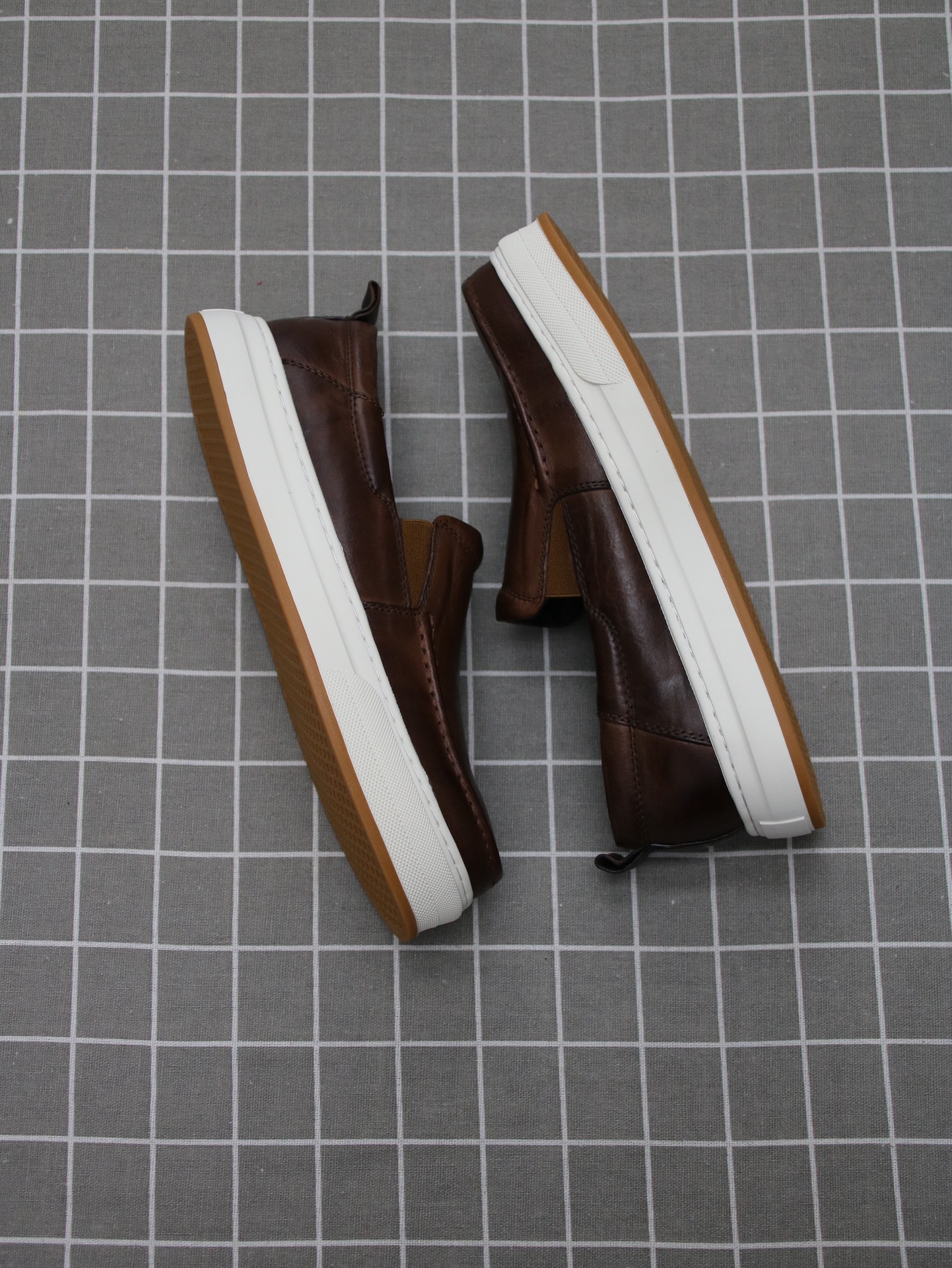 PRADA Leather Casual (PCL1) - Image 6