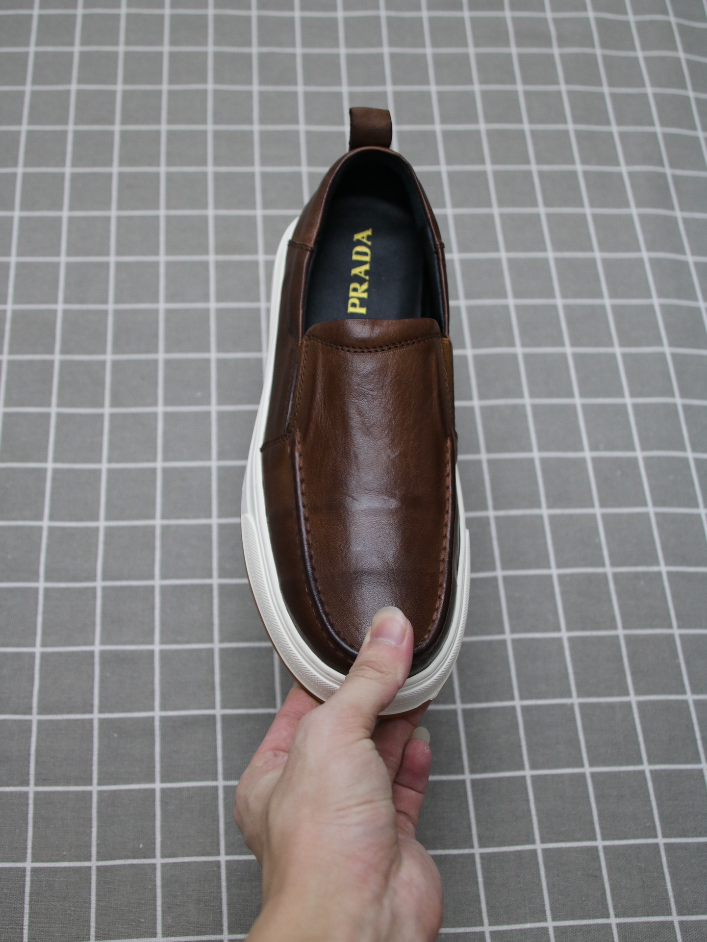 PRADA Leather Casual (PCL1) - Image 9