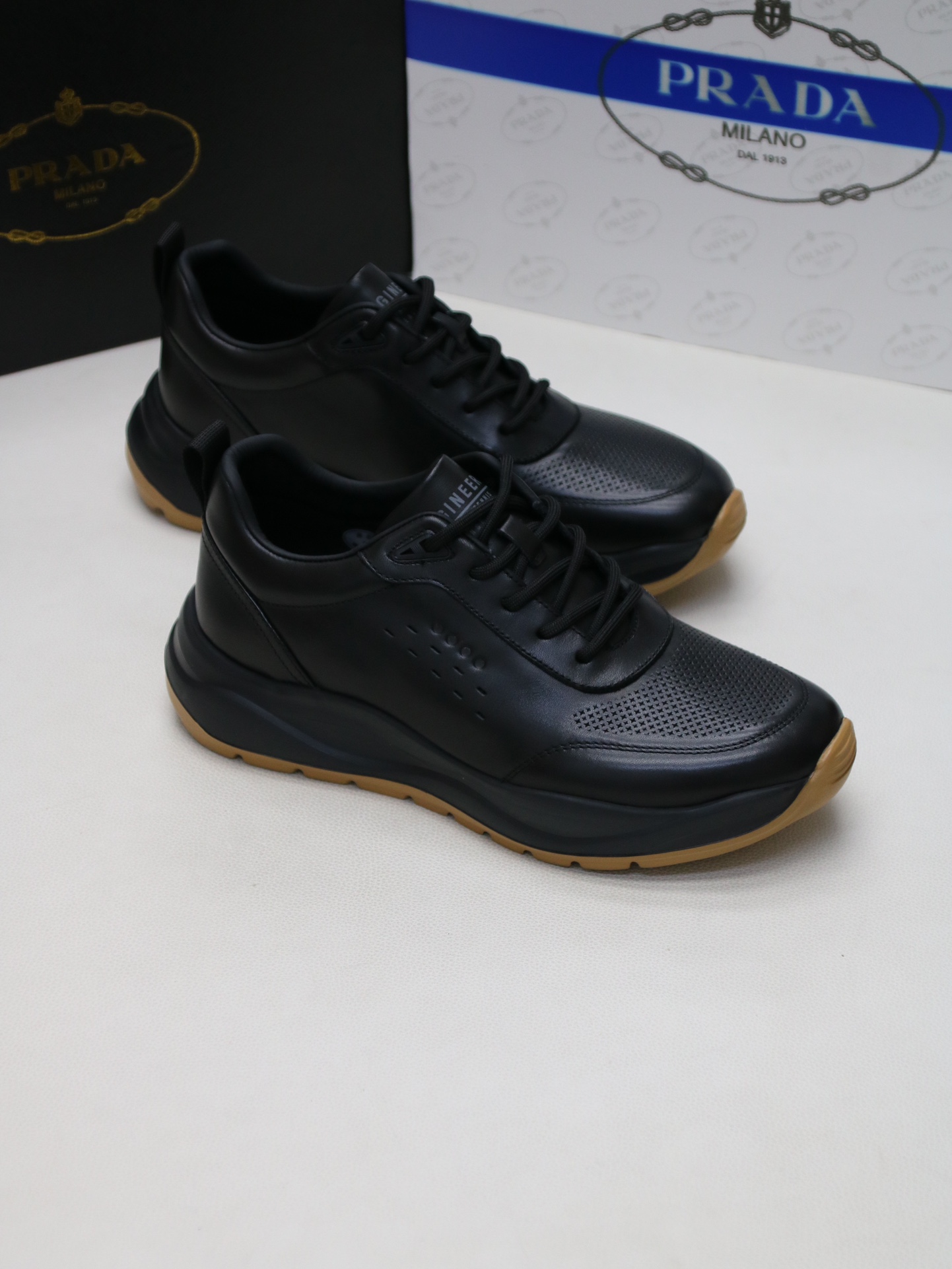 PRADA Lace Black Leather - Formal PCL7