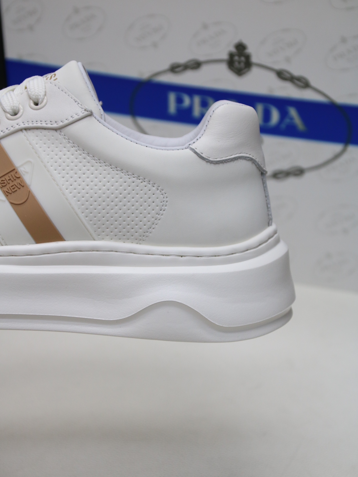 PRADA White Lace - Formal PCL8 - Image 2