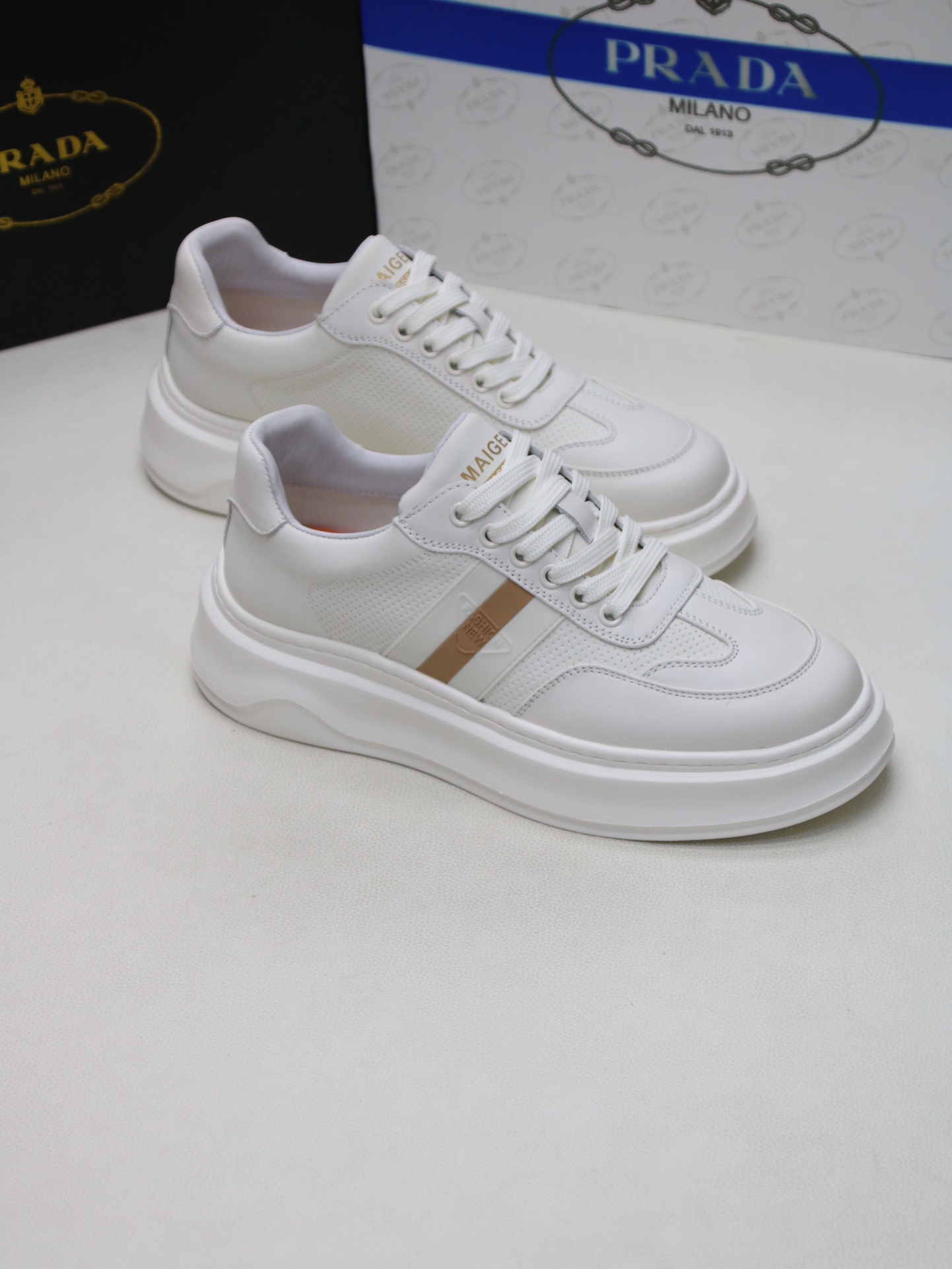 PRADA White Lace - Formal PCL8