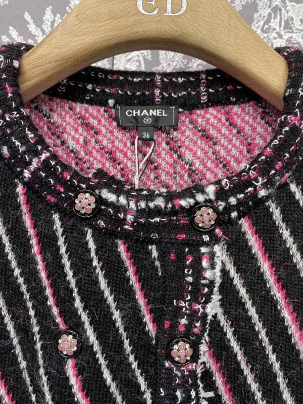 Chanel Women's Knitted Jacket - CWKJ 1 - Image 6
