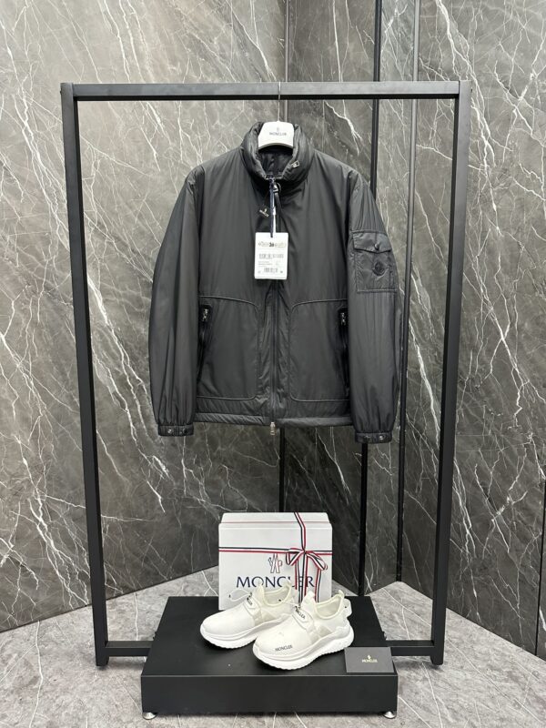 Moncler Light Business Men's Jacket - Image 7