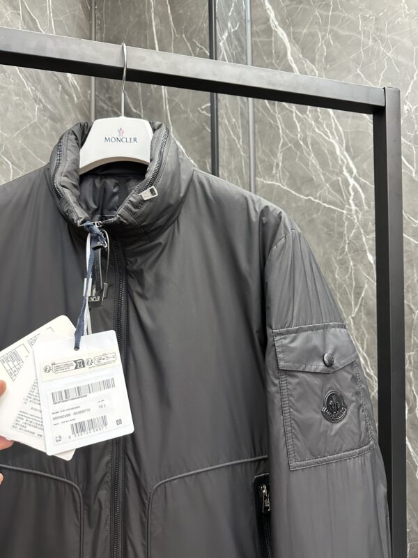 Moncler Light Business Men's Jacket - Image 5