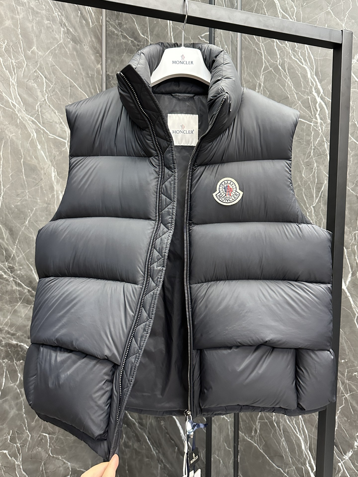 MONCLER - リリー Moncler | 1017 ALYX 9SM | Shoot in the alps