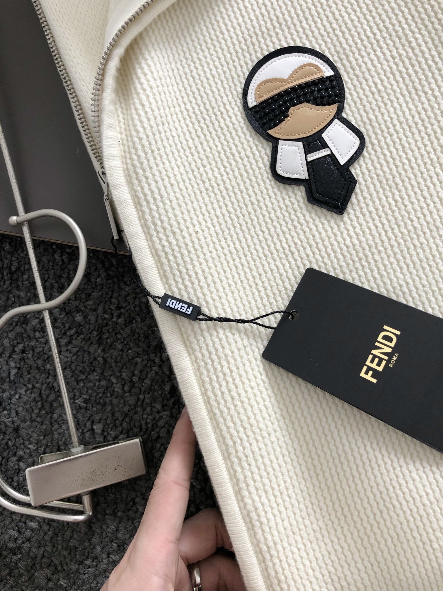 FENDI SWEATER FS1 - Image 9