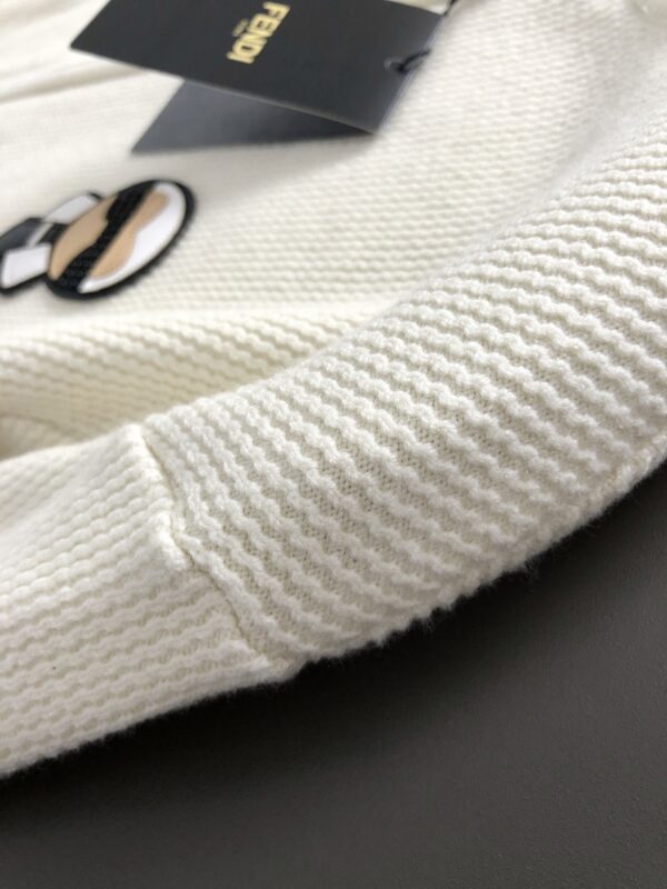 FENDI SWEATER FS1 - Image 2