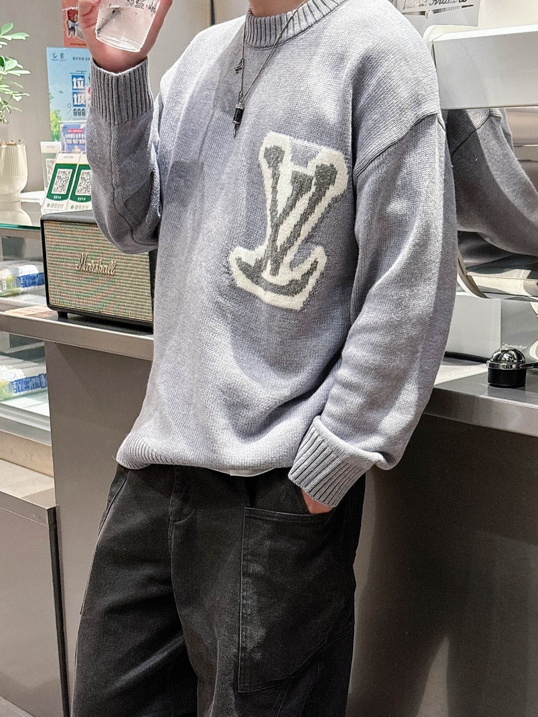 LV Sweater LS2 - Image 5